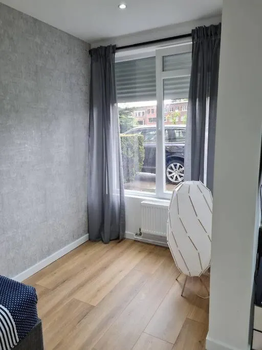 Antwerp Charming Studio Apartment 0*,